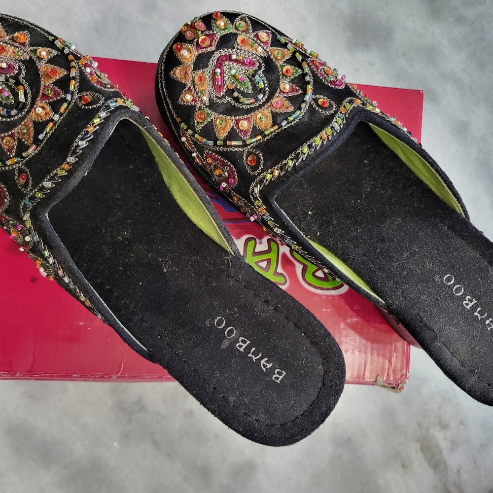 Shoes - Picture 2 of 4